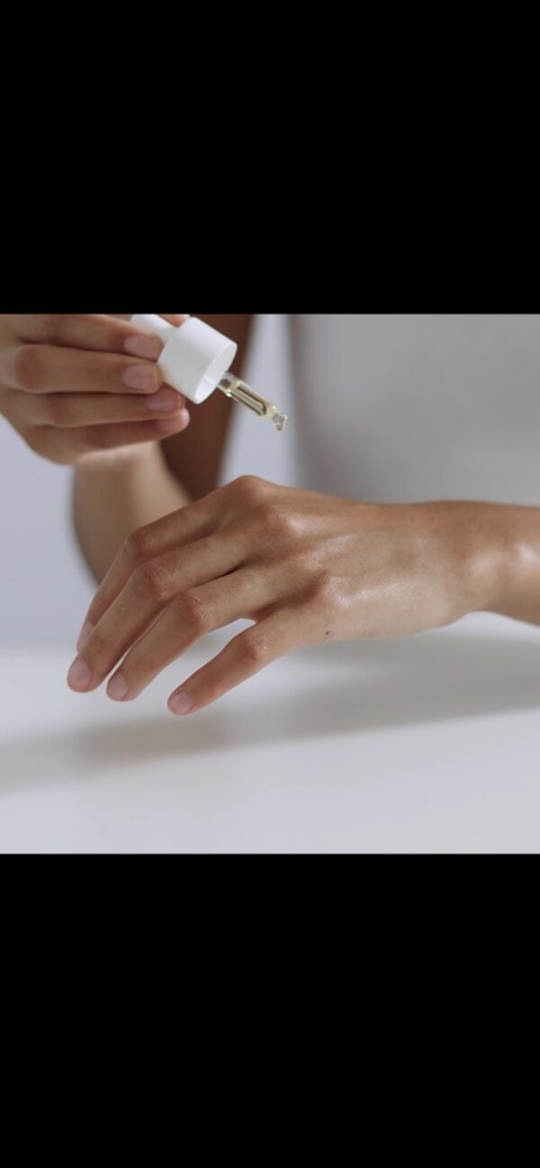 PERFECTING FACIAL OIL - Image 4